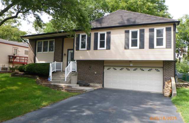 408 Falcon Ridge Way