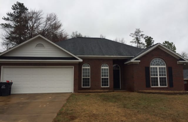 135 Bluebird Ln - 135 Bluebird Ln, Phenix City, AL 36870