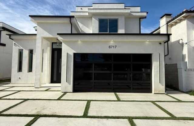 Photo of 6717 Sunnyslope Ave