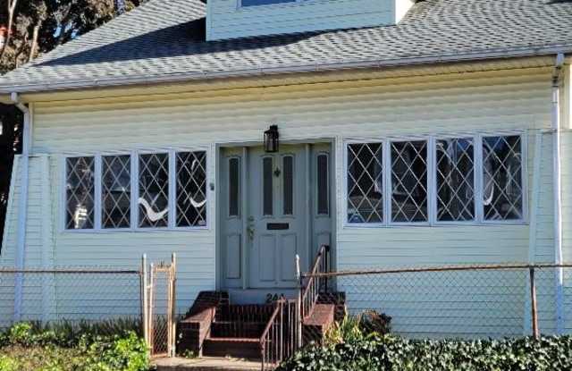 244 S COOK AVENUE