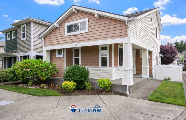 MOVE IN READY NOW! Corner lot, across from park, main floor master and easy I-5, JBLM commute!