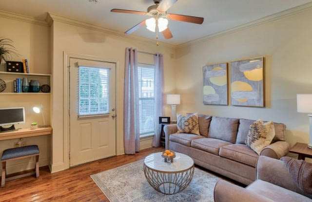 Lakeside Oaks at Old Dutchtown