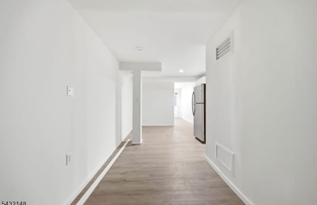 89 Ferry St