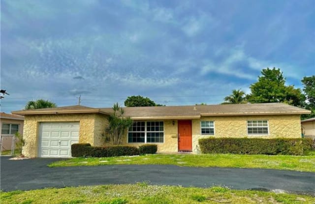 6619 Pebble Bch - 6619 Pebble Beach, North Lauderdale, FL 33068