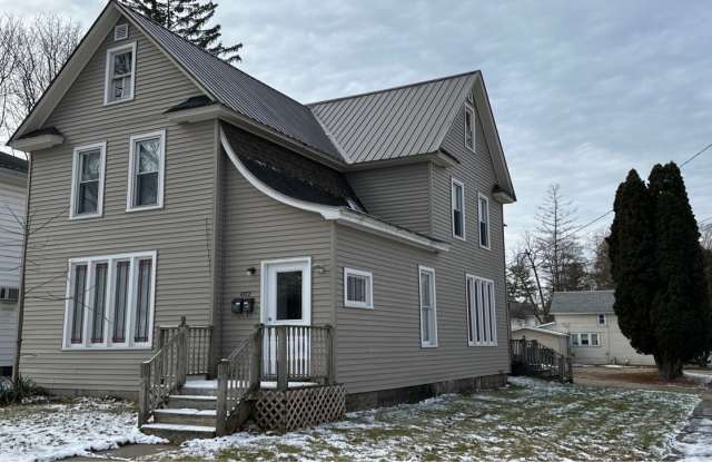 Photo of 402 South Warren Avenue * - 1