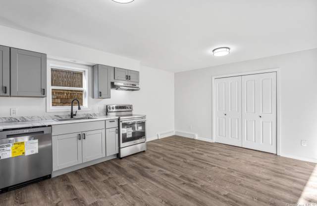 198 Woodland Avenue unit: 1