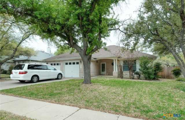 1421 Spiderlily View