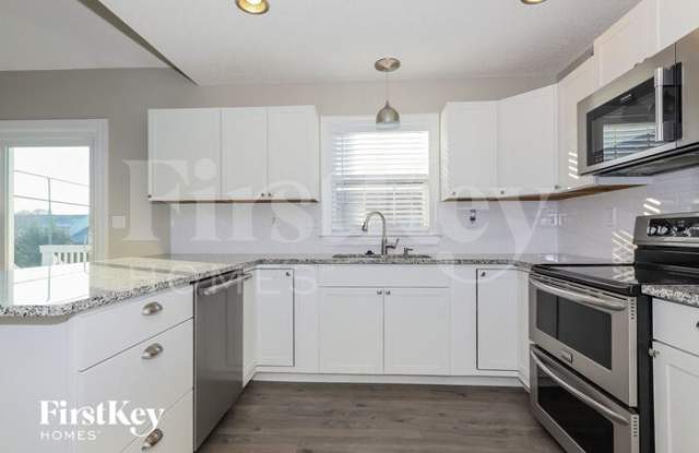 520 Riverglen Drive Northwest