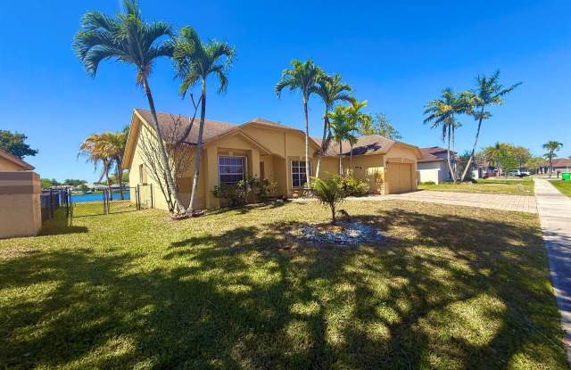 Photo of 1137 Southwest 149th Lane