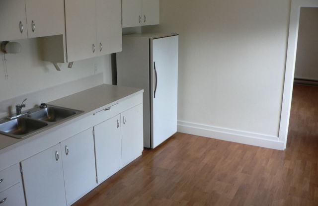 413 S Asbury St. Apt 4