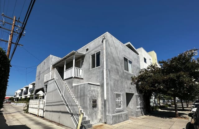 223 1/2 E Eagle Street - 223 East Eagle Street, Long Beach, CA 90806