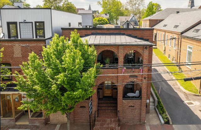 125 South Braddock Street