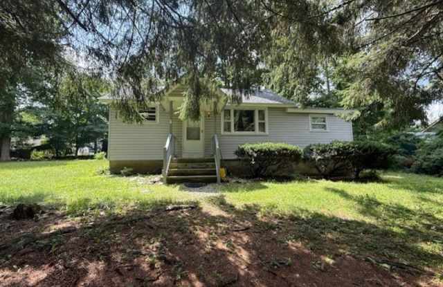 103 Edgewood Ln