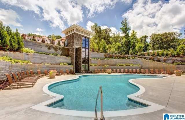 Crowne at Cahaba River