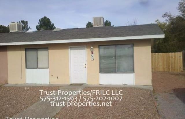 2045 Stanford St - 2045 Stanford Street, Las Cruces, NM 88005