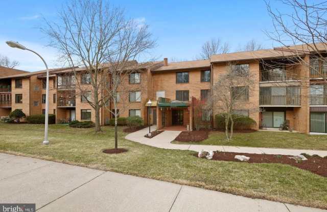 15201 ELKRIDGE Way unit: 93-3H