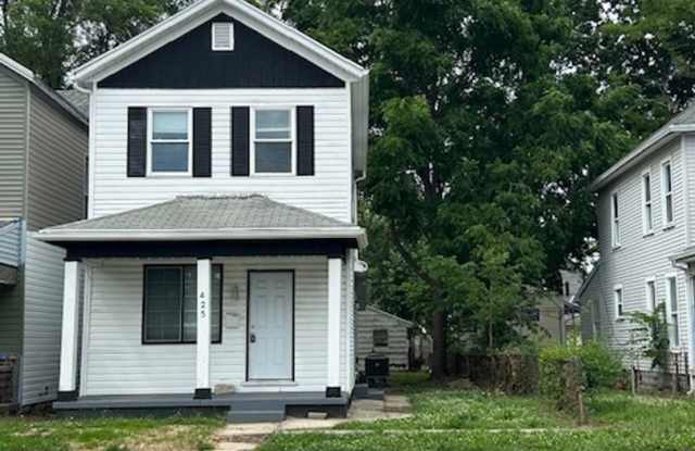 Renovated 3 Bedroom, 2 Full Bath Home Minutes from Downtown Dayton