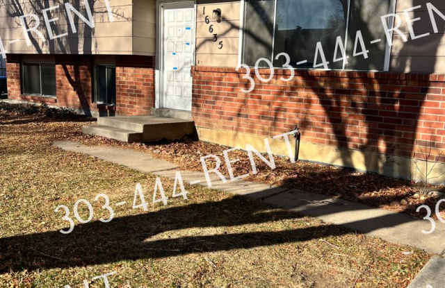 3 Bedroom  2 Bathroom in Aurora