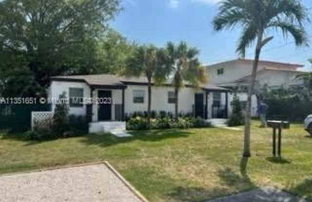 2331 SW 58th Ave