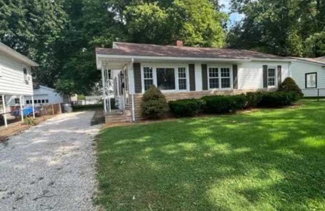 1718 Sweetser Avenue, Evansville, Indiana 47714