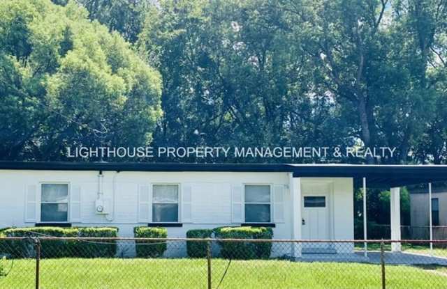 Photo of 2414 Lantana Avenue