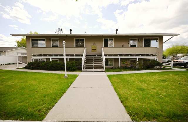 Photo of 1104 3rd Avenue West, Unit 5