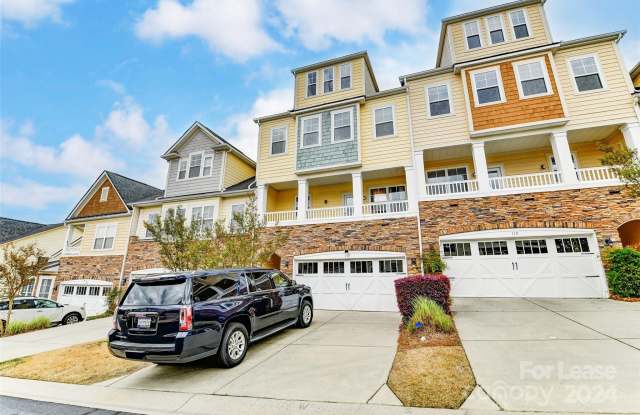112 Inlet Point Drive