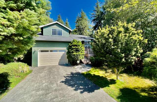 Photo of 3 Bedroom, 1 Bonus office/craft Room and 2.5 Bath Home