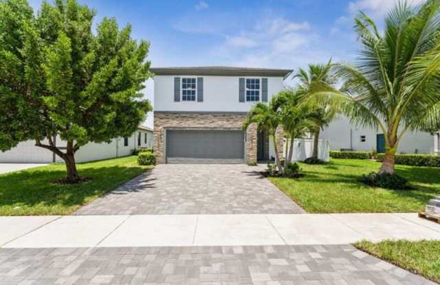 522 Lucky Lane, Delray Beach, FL 33444