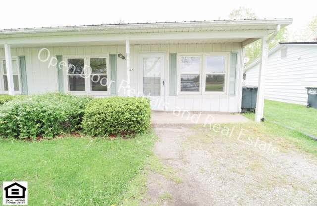 707 Lake Ave - 707 Lake Avenue, Kendallville, IN 46755