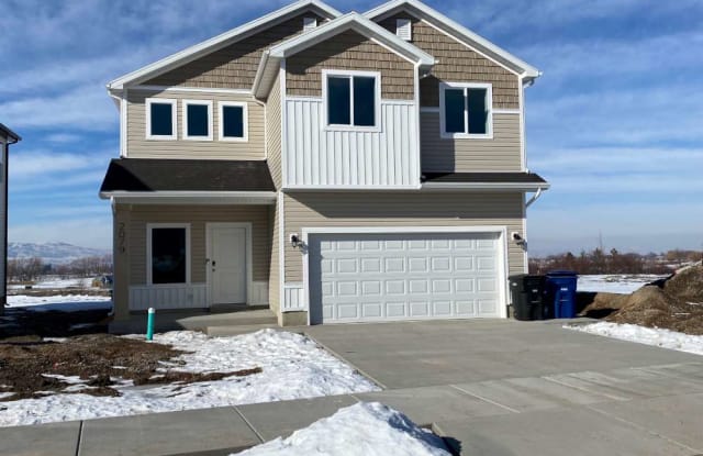 2079 South Creekside Drive - 2079 South Creekside Drive, Logan, UT 84339