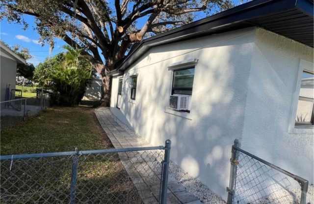 Photo of 712 Camellia Drive