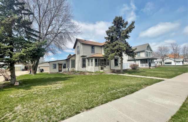 517 N Duff