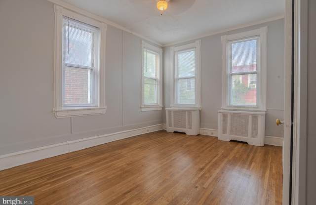 3728 N 15TH Street unit: 2Nd Fl