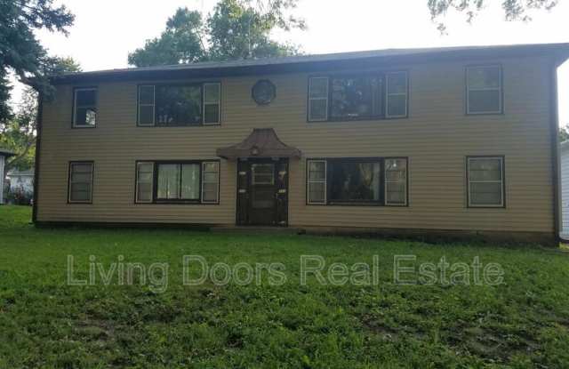 317 S 47th St