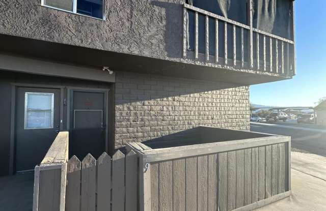 2201 Sandwood Dr unit: 9