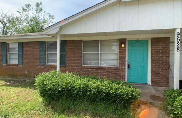 9528 McIntosh
