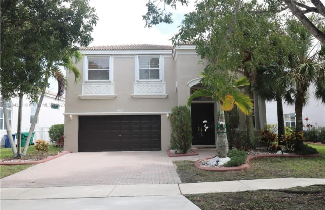 4963 SW 158th Way - 4963 Southwest 158th Way, Miramar, FL 33027