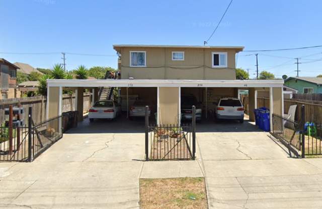 2 Bedroom, 1 Bath Upstairs Unit in Richmond – Available Now!