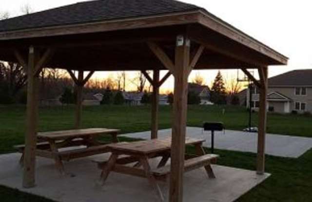 Luxury Townhome - HIGH END KITCHEN