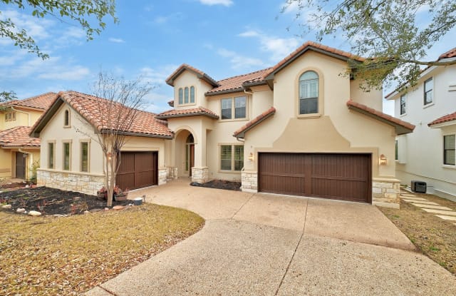 1021 University Club Drive