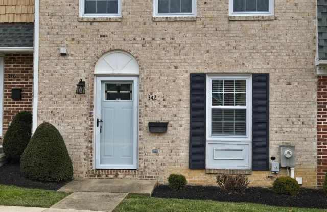 Photo of 342 HARLAN Square unit: B-12