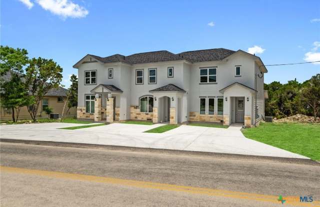 Photo of 2820 Puter Creek Road unit: B