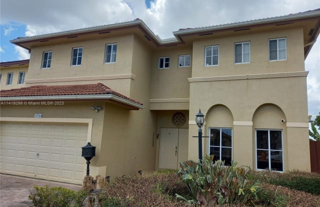 13744 SW 124th Ave Rd - 13744 Southwest 124th Avenue Road, Three Lakes, FL 33186