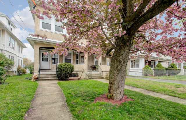 Photo of 36 Maplewood Avenue
