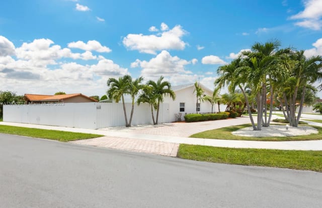 10770 SW 26th St - 10770 Southwest 26th Street, University Park, FL 33165