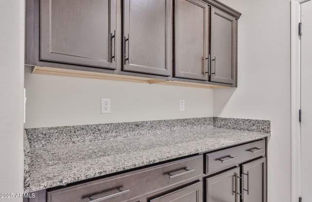 18172 W VISTA NORTE Street