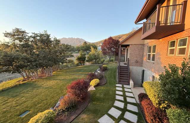 Stunning Home in Provo - Beautiful Backyard!