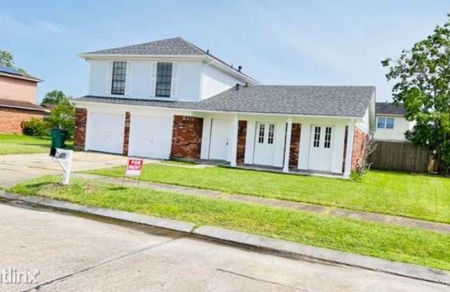 1432 Spanish Oaks Dr