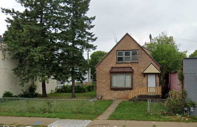 4739 N Hopkins St - 4739 North Hopkins Street, Milwaukee, WI 53209